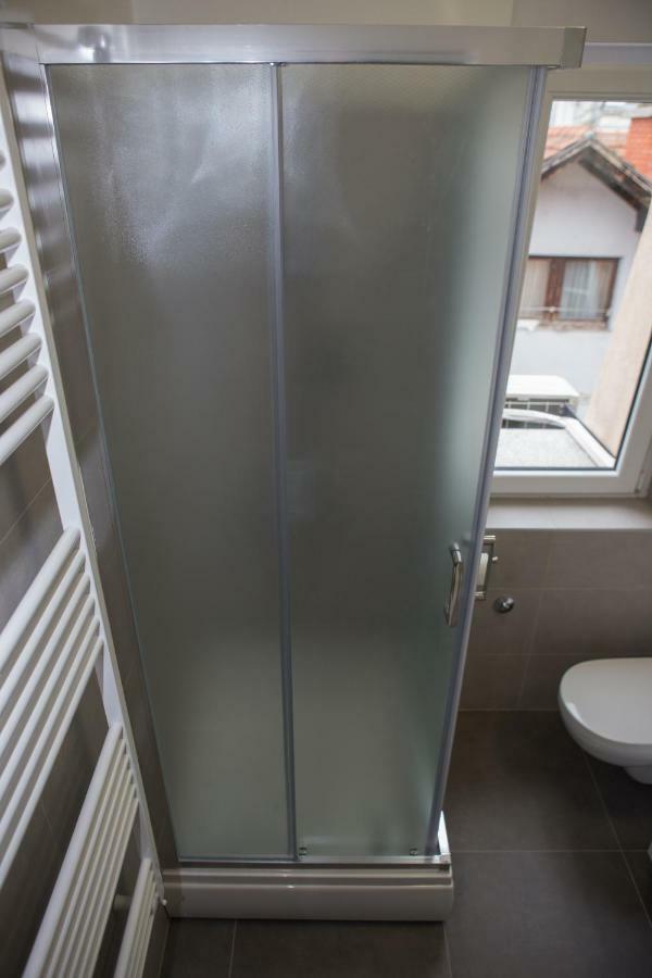 Deluxe Apartments ซาเกร็บ ภายนอก รูปภาพ