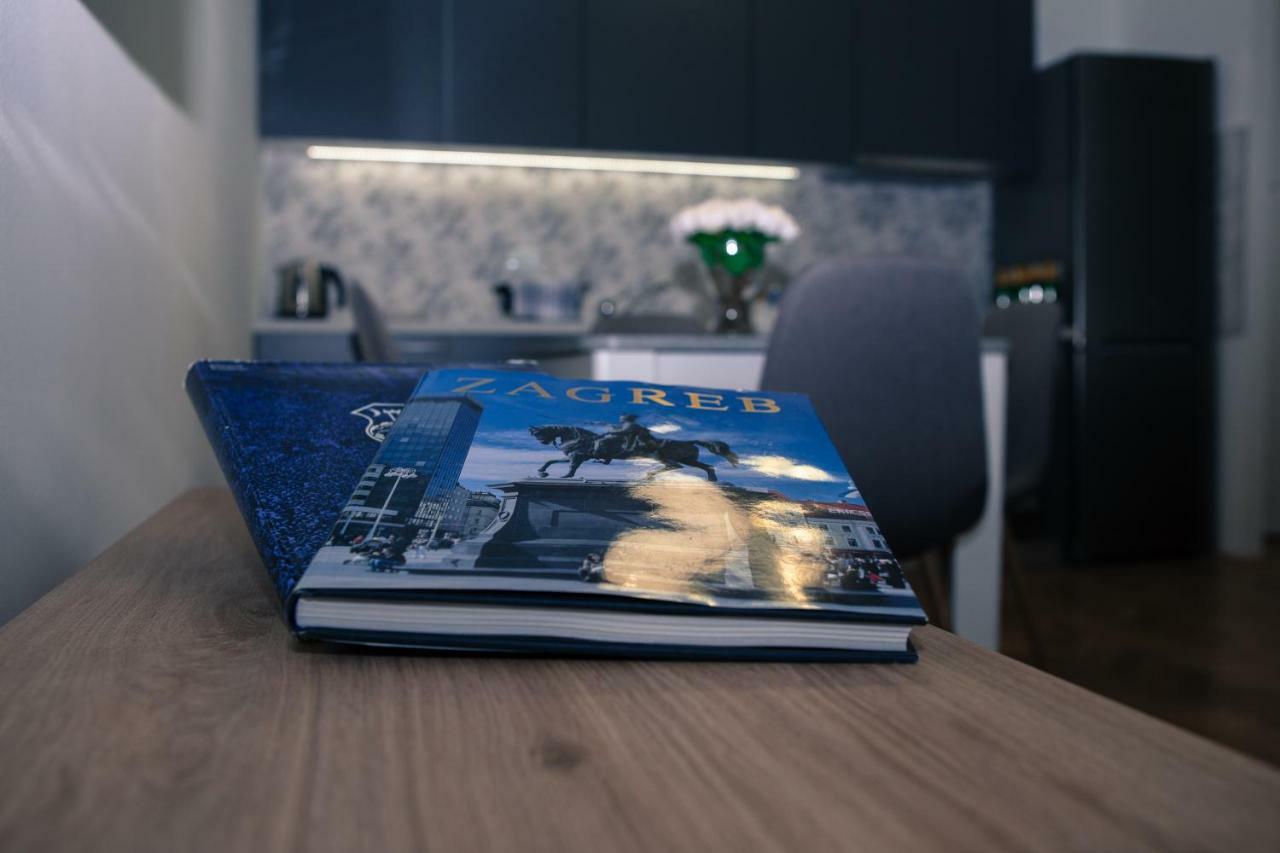 Deluxe Apartments ซาเกร็บ ภายนอก รูปภาพ