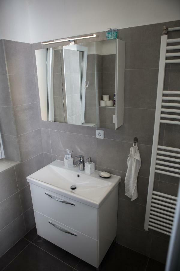 Deluxe Apartments ซาเกร็บ ภายนอก รูปภาพ