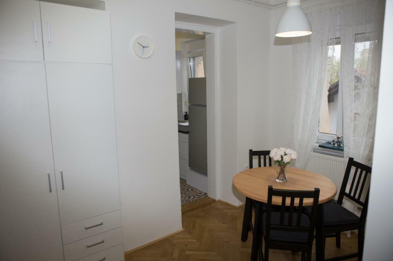 Deluxe Apartments ซาเกร็บ ภายนอก รูปภาพ
